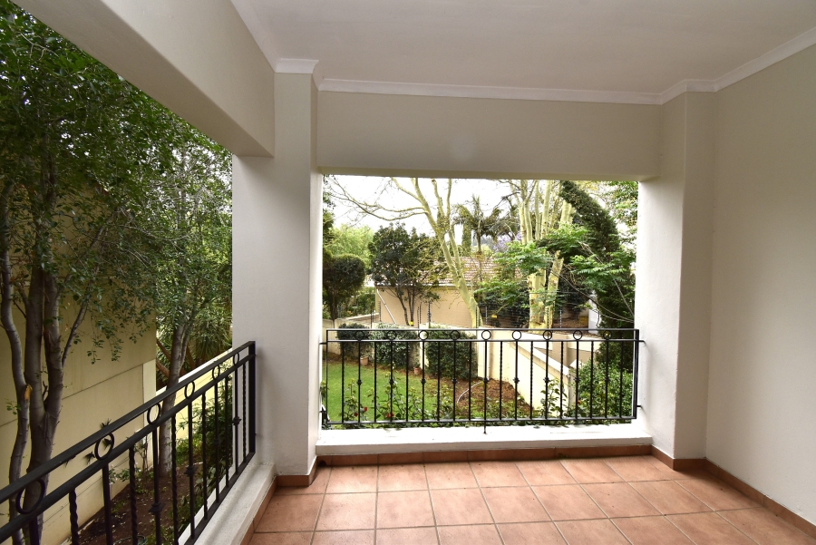 To Let 2 Bedroom Property for Rent in Bryanston Gauteng