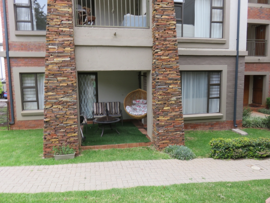 To Let 2 Bedroom Property for Rent in Rosebank Gauteng