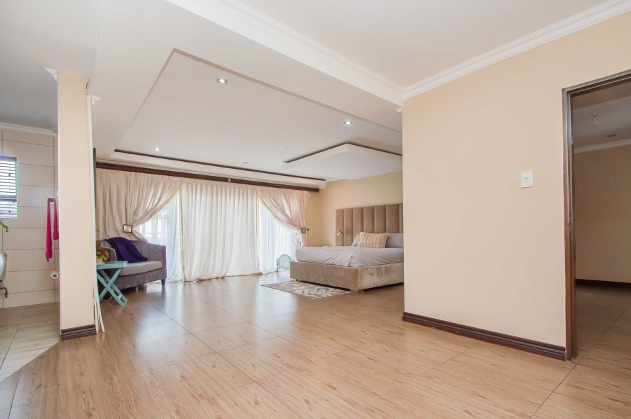 To Let 5 Bedroom Property for Rent in Randpark Ridge Gauteng