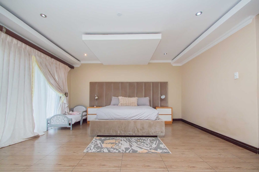 To Let 5 Bedroom Property for Rent in Randpark Ridge Gauteng