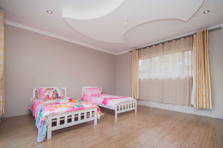 To Let 5 Bedroom Property for Rent in Randpark Ridge Gauteng