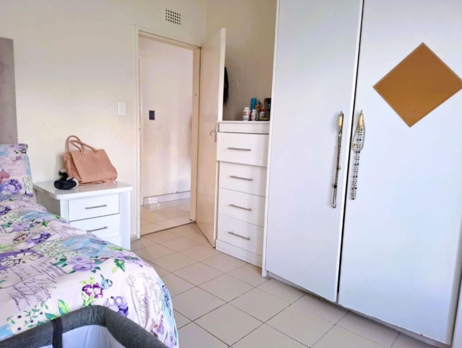 2 Bedroom Property for Sale in Meredale Gauteng