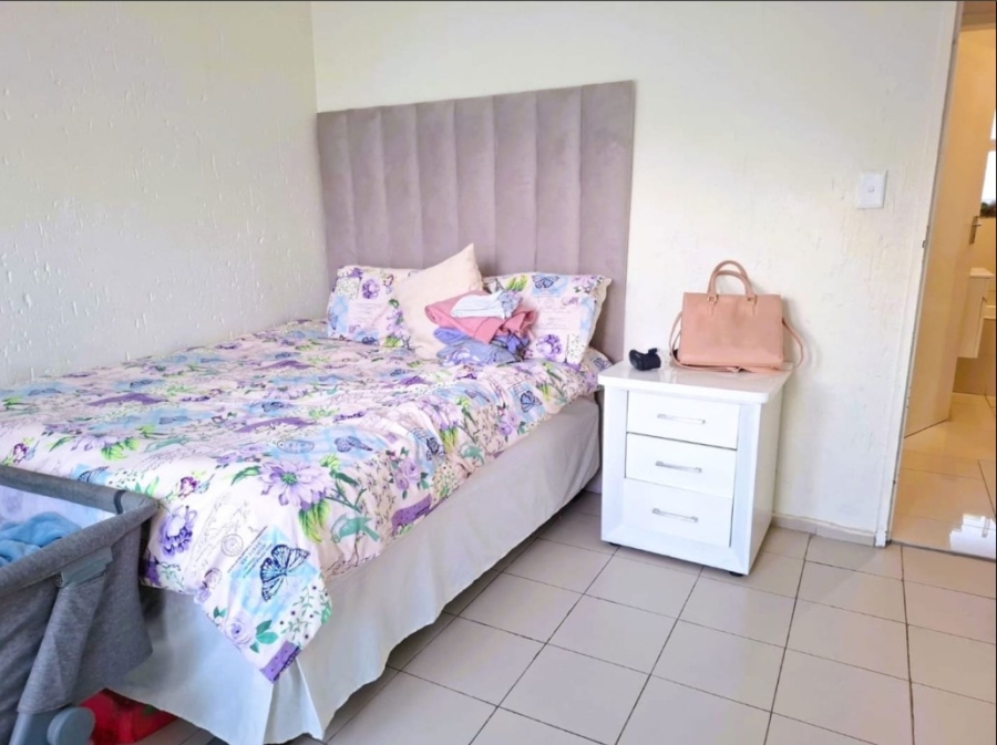 2 Bedroom Property for Sale in Meredale Gauteng