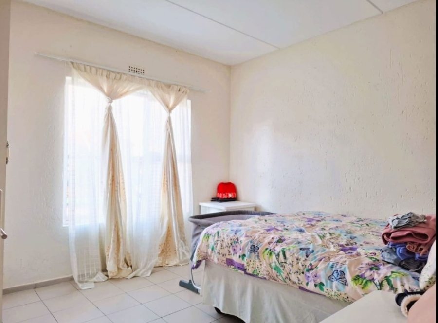 2 Bedroom Property for Sale in Meredale Gauteng