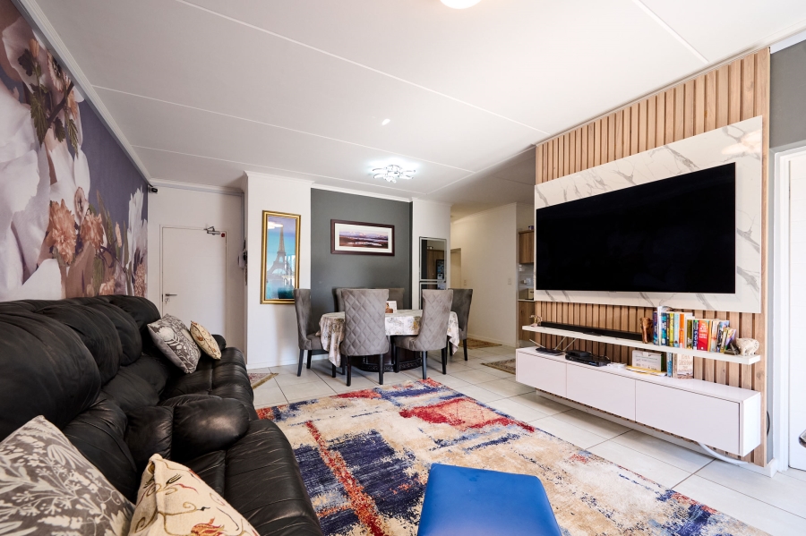 3 Bedroom Property for Sale in Crowthorne AH Gauteng