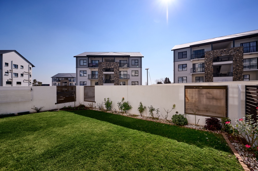 3 Bedroom Property for Sale in Crowthorne AH Gauteng