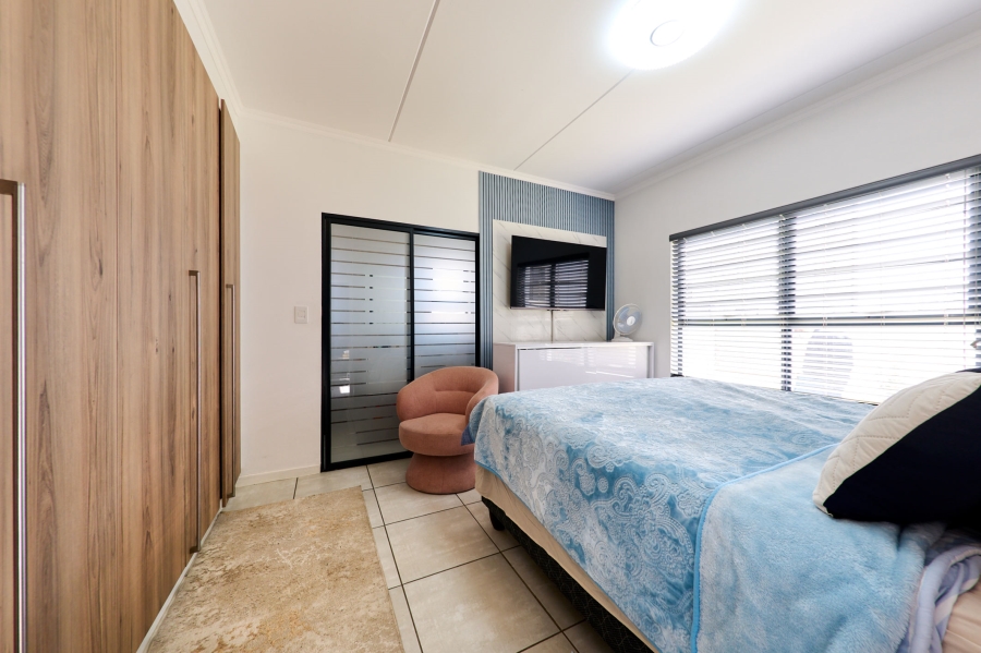 3 Bedroom Property for Sale in Crowthorne AH Gauteng