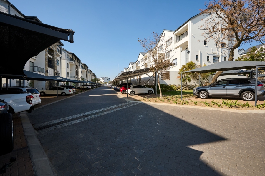 3 Bedroom Property for Sale in Crowthorne AH Gauteng