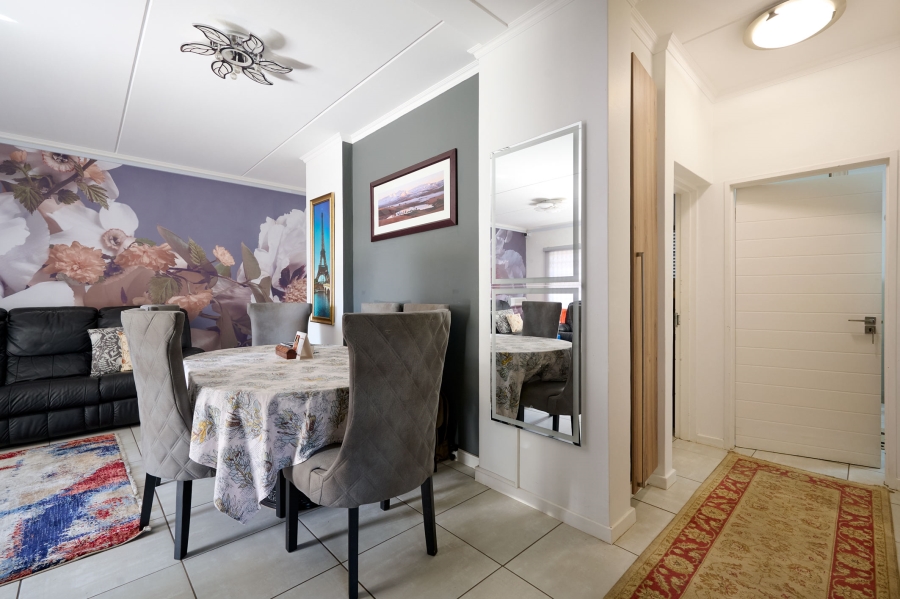 3 Bedroom Property for Sale in Crowthorne AH Gauteng
