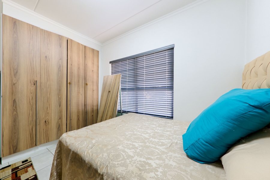 3 Bedroom Property for Sale in Crowthorne AH Gauteng