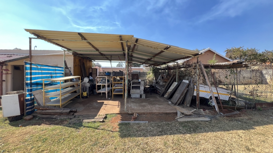 3 Bedroom Property for Sale in Westonaria Gauteng