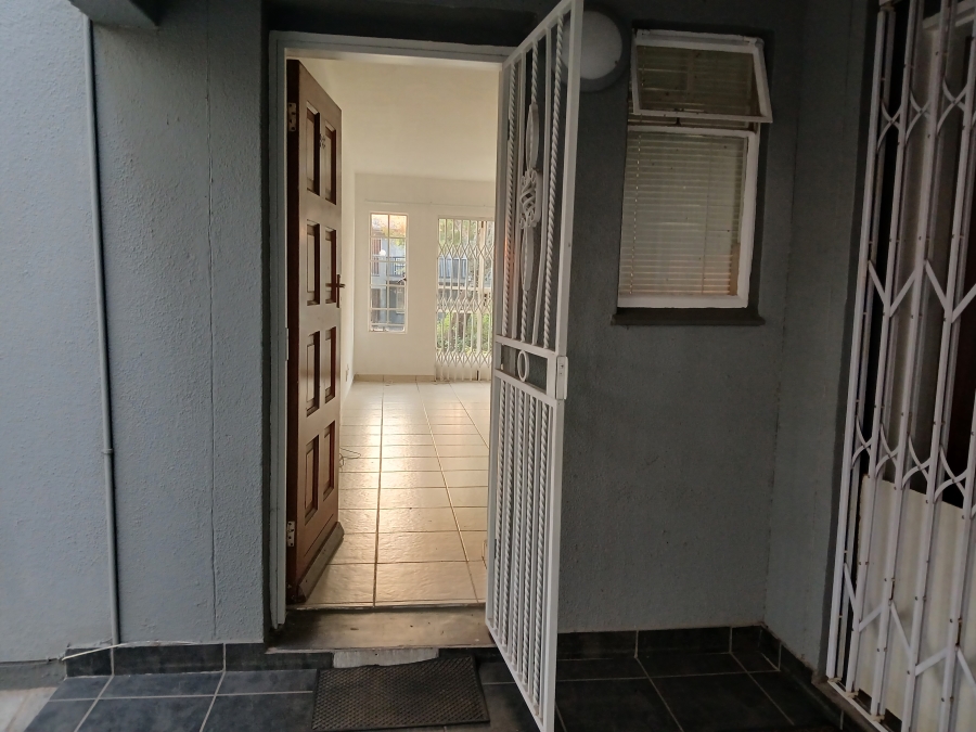 To Let 2 Bedroom Property for Rent in Boskruin Gauteng