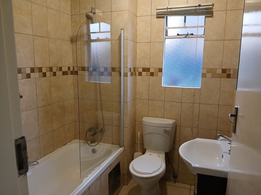 To Let 2 Bedroom Property for Rent in Boskruin Gauteng