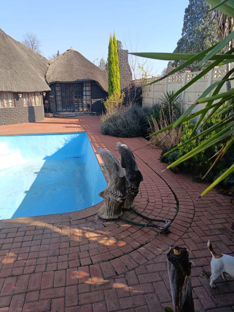 8 Bedroom Property for Sale in Daleside Gauteng