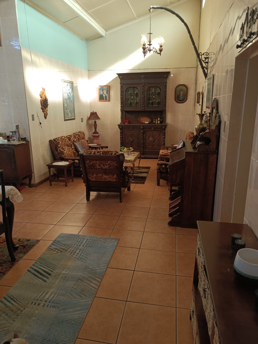 8 Bedroom Property for Sale in Daleside Gauteng