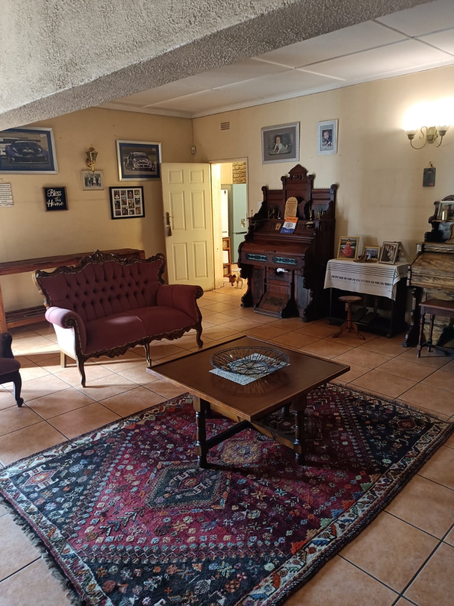 8 Bedroom Property for Sale in Daleside Gauteng