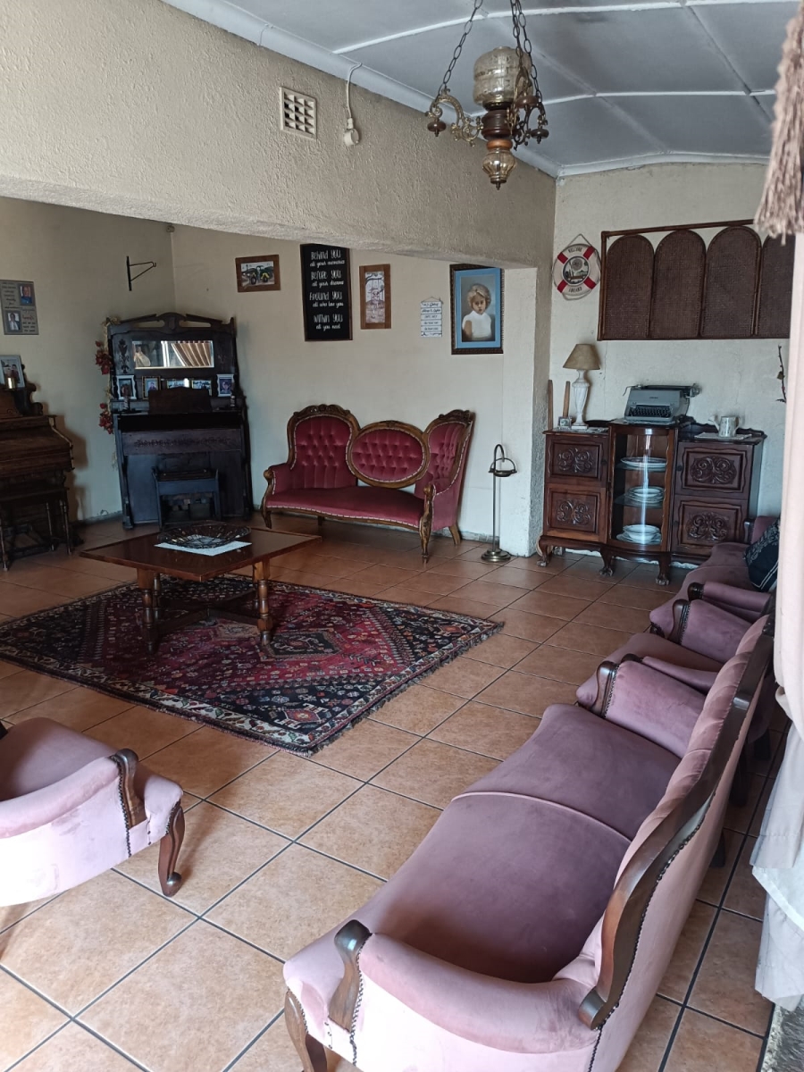 8 Bedroom Property for Sale in Daleside Gauteng