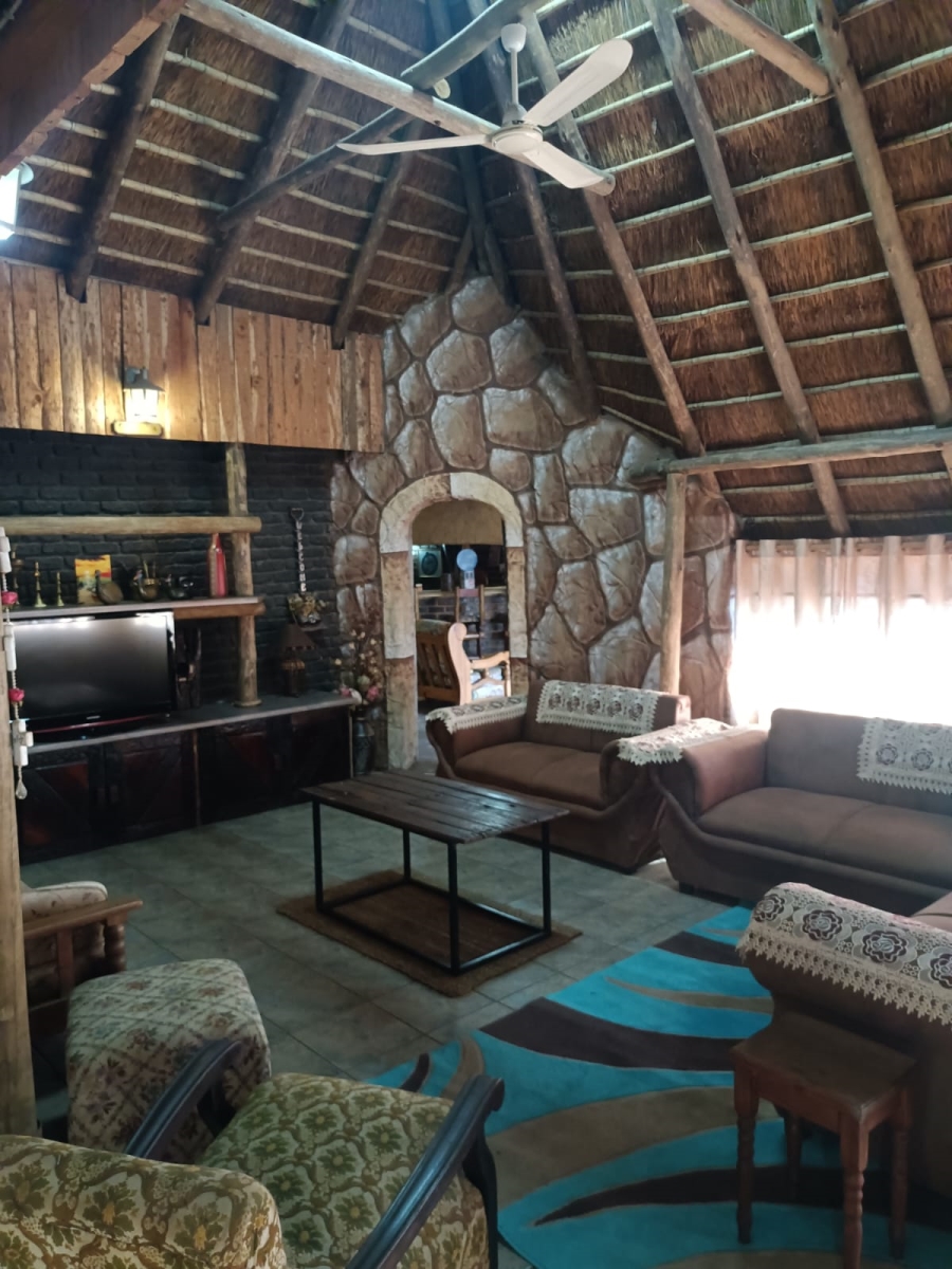 8 Bedroom Property for Sale in Daleside Gauteng