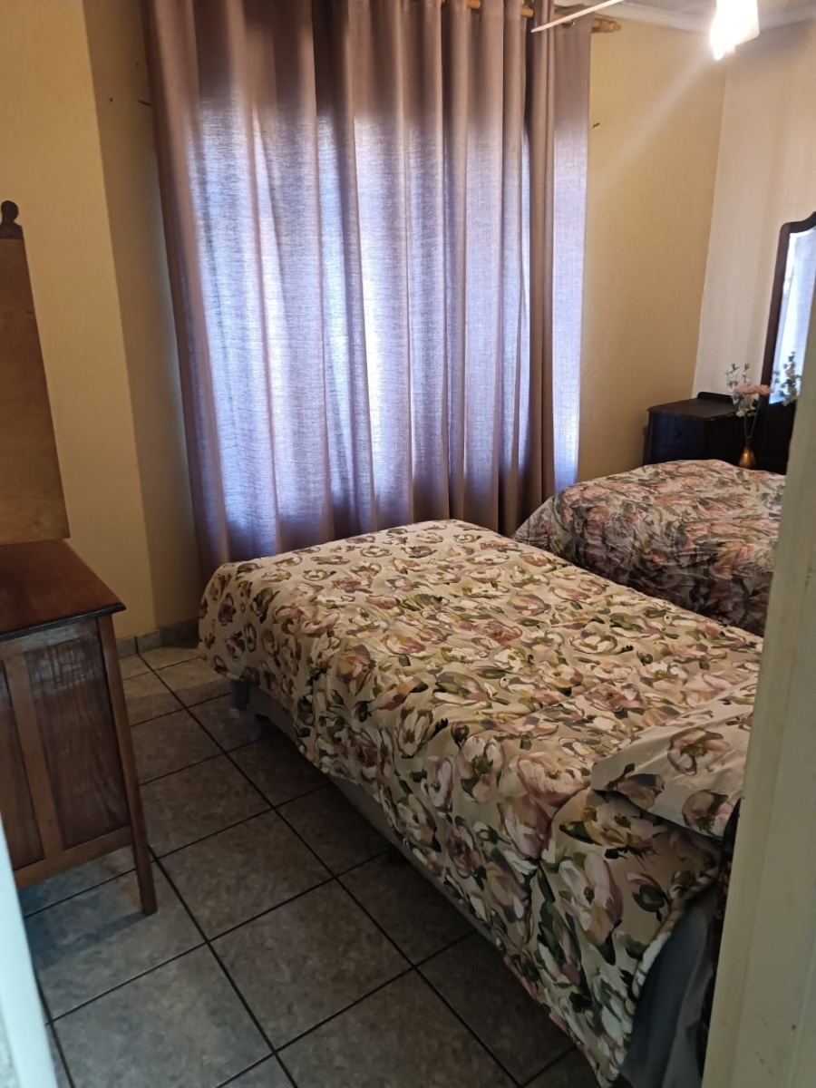 8 Bedroom Property for Sale in Daleside Gauteng