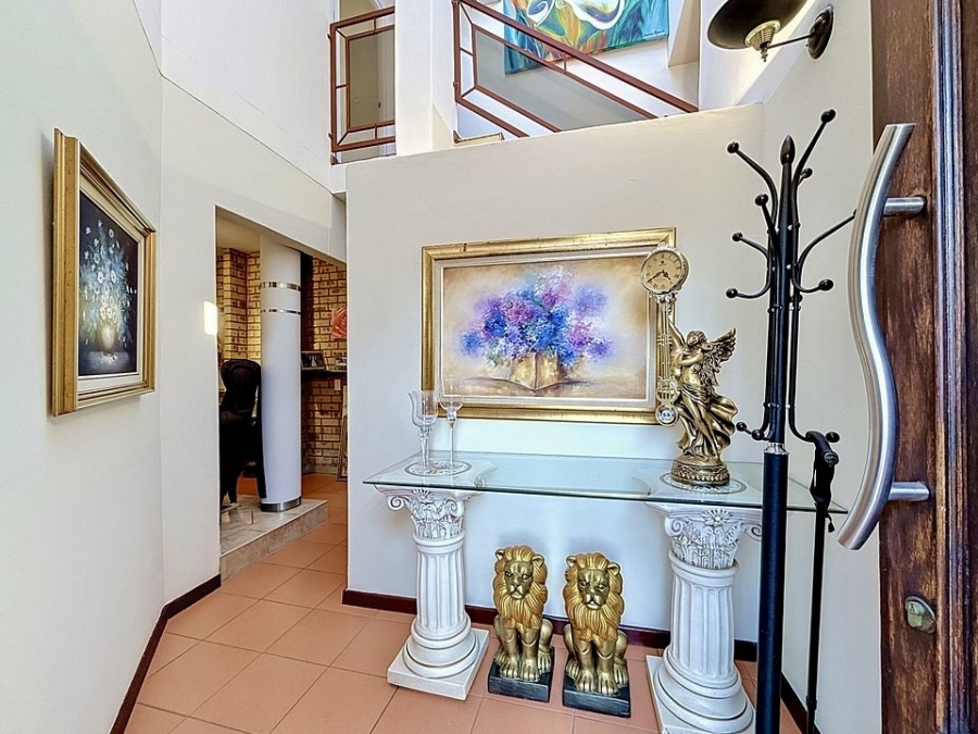 4 Bedroom Property for Sale in Erasmuskloof Gauteng