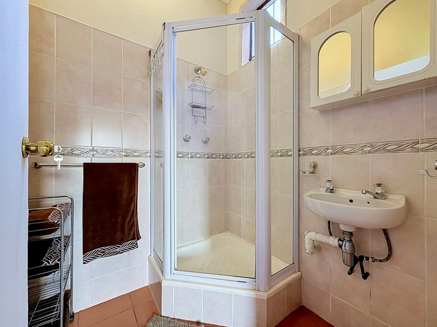 4 Bedroom Property for Sale in Erasmuskloof Gauteng