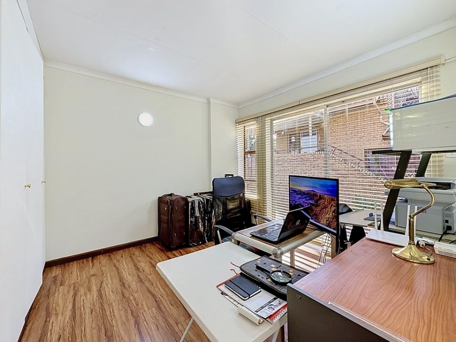 4 Bedroom Property for Sale in Erasmuskloof Gauteng