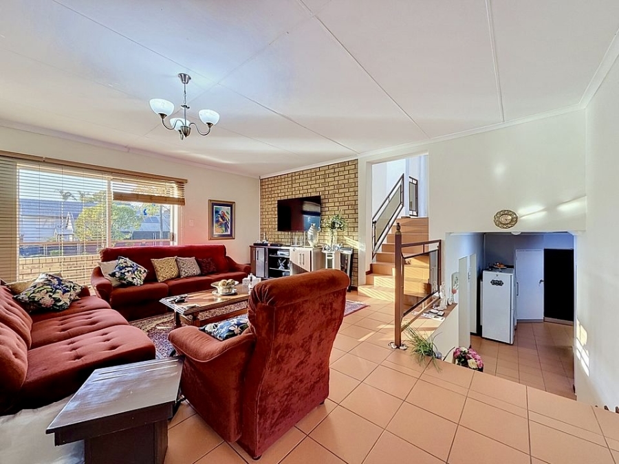 4 Bedroom Property for Sale in Erasmuskloof Gauteng