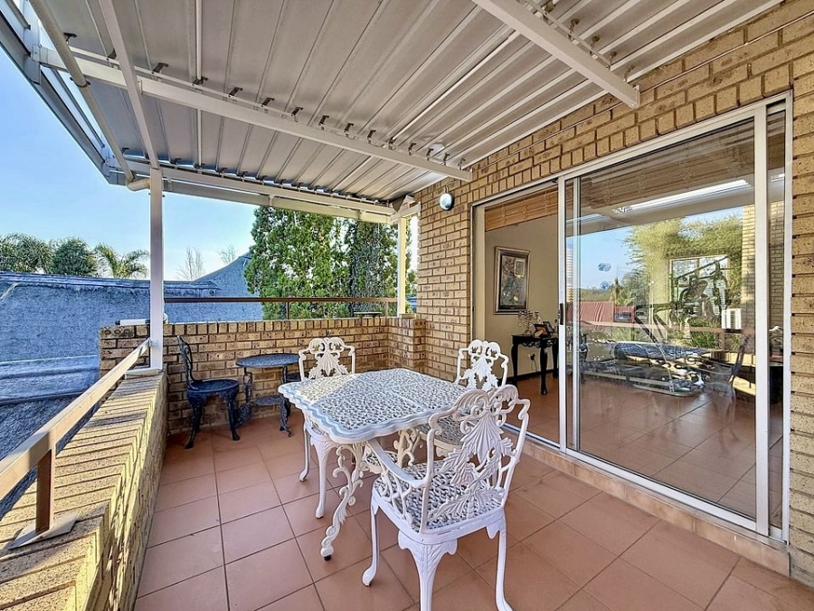 4 Bedroom Property for Sale in Erasmuskloof Gauteng