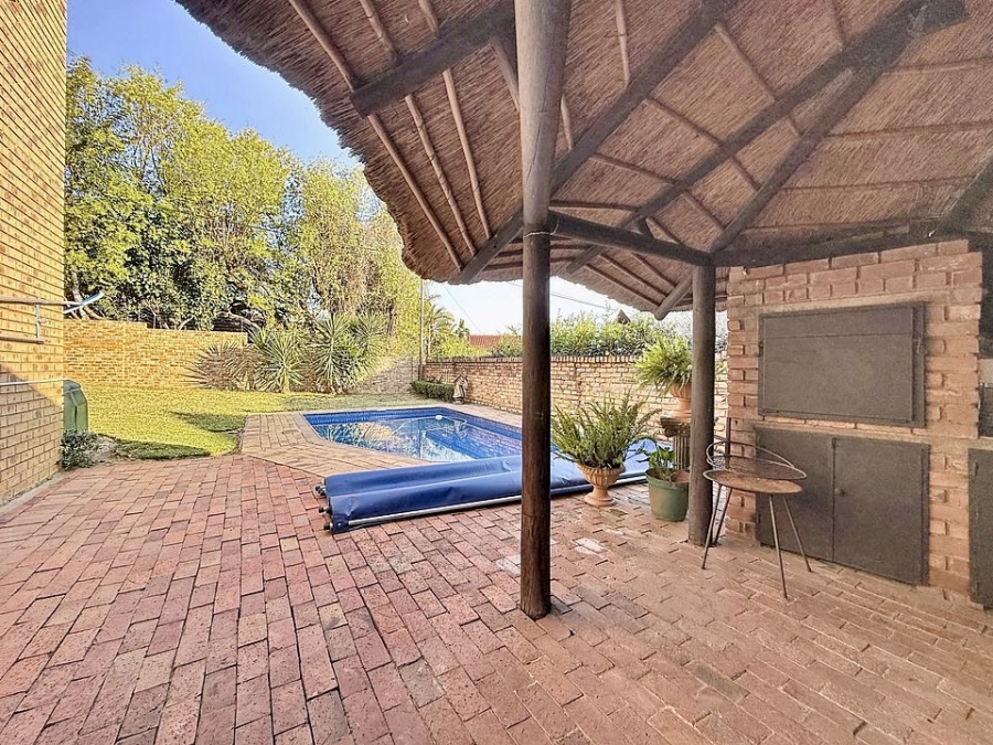 4 Bedroom Property for Sale in Erasmuskloof Gauteng