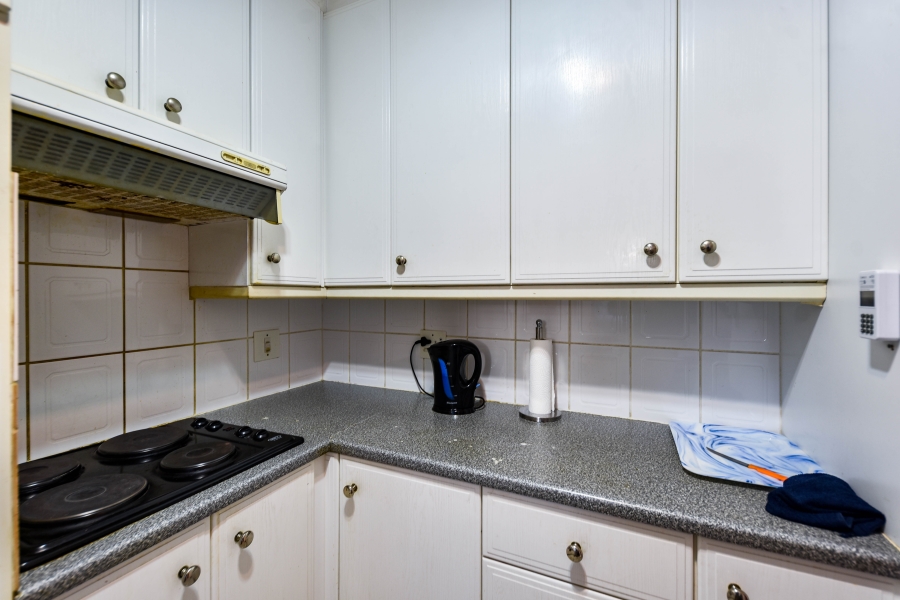 2 Bedroom Property for Sale in Waterkloof Glen Gauteng