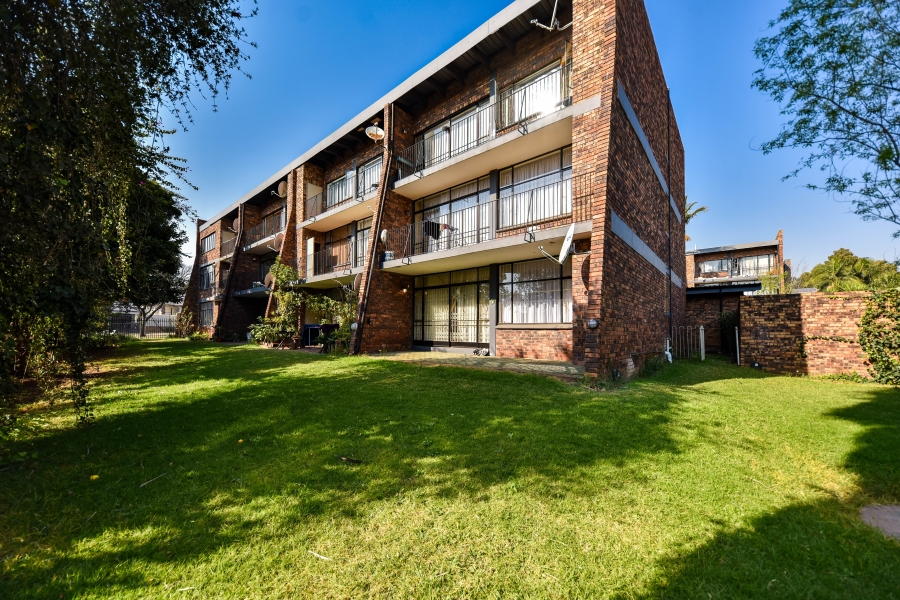 2 Bedroom Property for Sale in Waterkloof Glen Gauteng