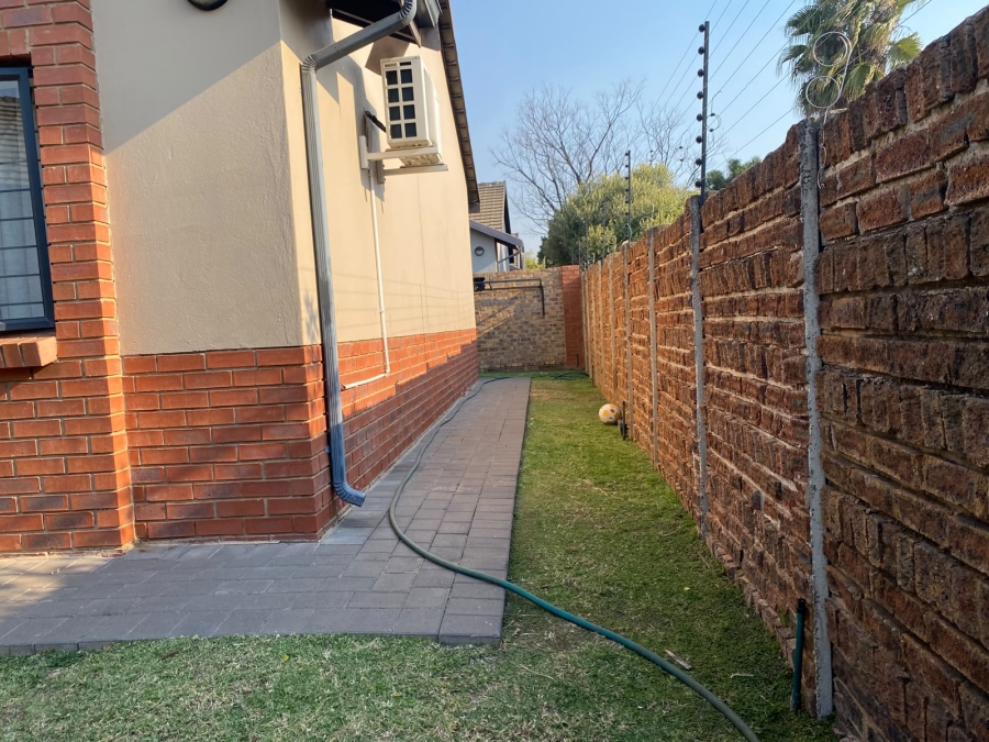 3 Bedroom Property for Sale in Equestria Gauteng