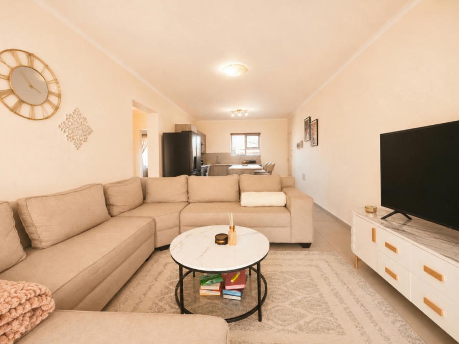 2 Bedroom Property for Sale in Erand Gardens Gauteng