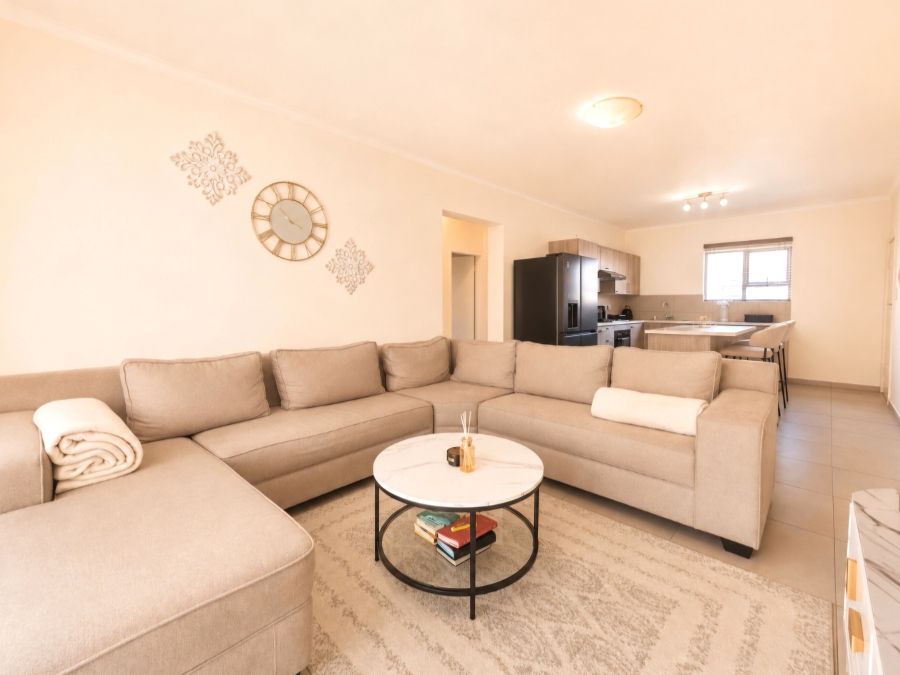 2 Bedroom Property for Sale in Erand Gardens Gauteng