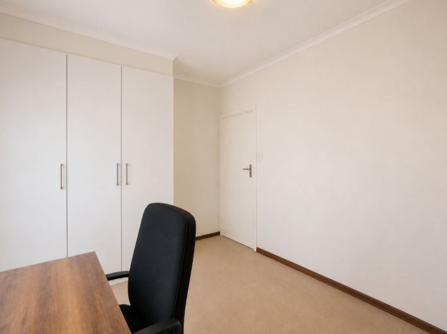 2 Bedroom Property for Sale in Erand Gardens Gauteng