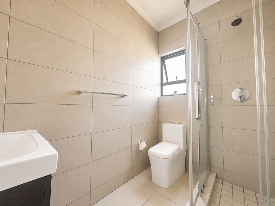 2 Bedroom Property for Sale in Erand Gardens Gauteng