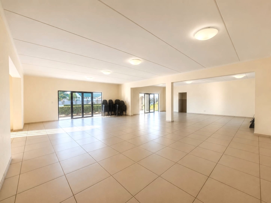2 Bedroom Property for Sale in Erand Gardens Gauteng