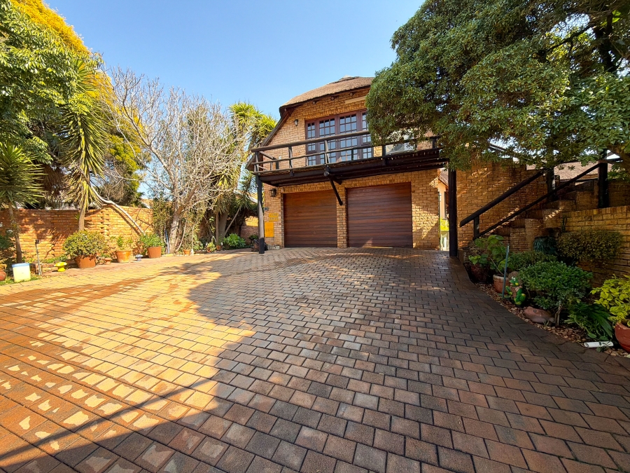 4 Bedroom Property for Sale in Northvilla Gauteng