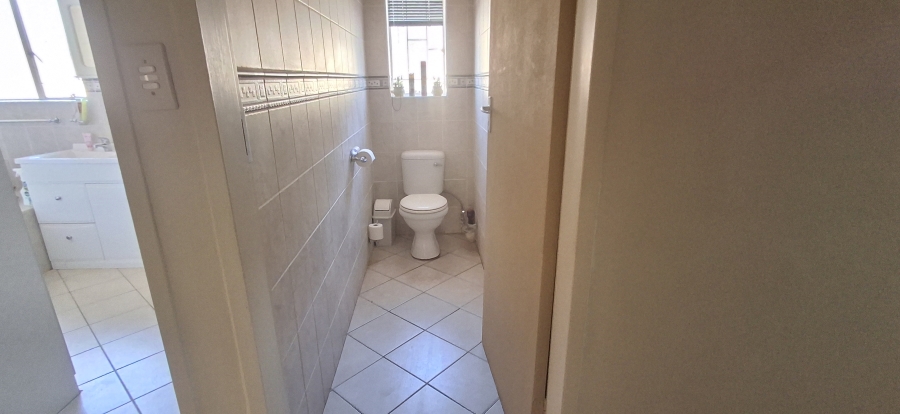 5 Bedroom Property for Sale in Wonderboom AH Gauteng