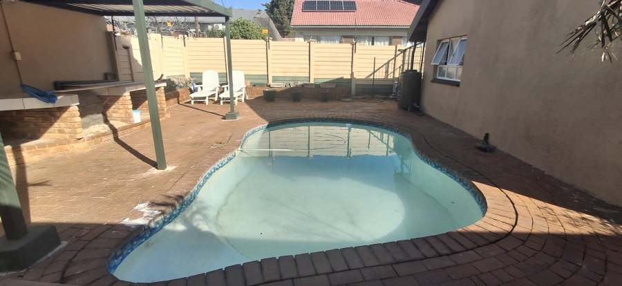 5 Bedroom Property for Sale in Wonderboom AH Gauteng