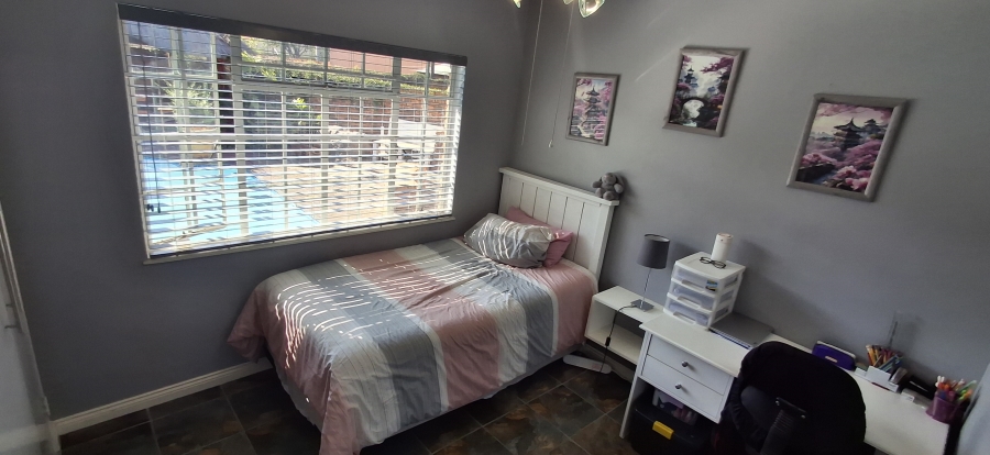4 Bedroom Property for Sale in Dorandia Gauteng