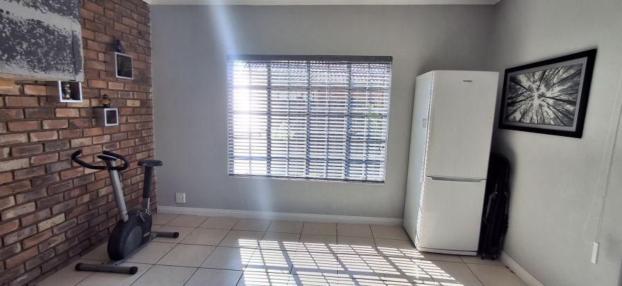 4 Bedroom Property for Sale in Dorandia Gauteng