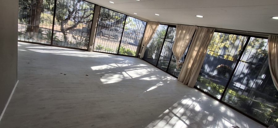 6 Bedroom Property for Sale in Annlin Gauteng