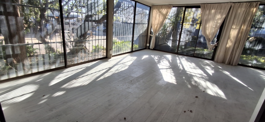 6 Bedroom Property for Sale in Annlin Gauteng