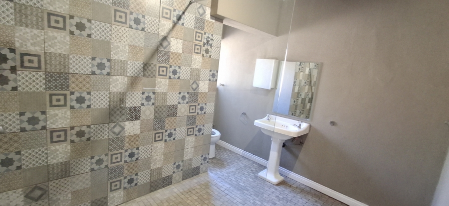 6 Bedroom Property for Sale in Annlin Gauteng