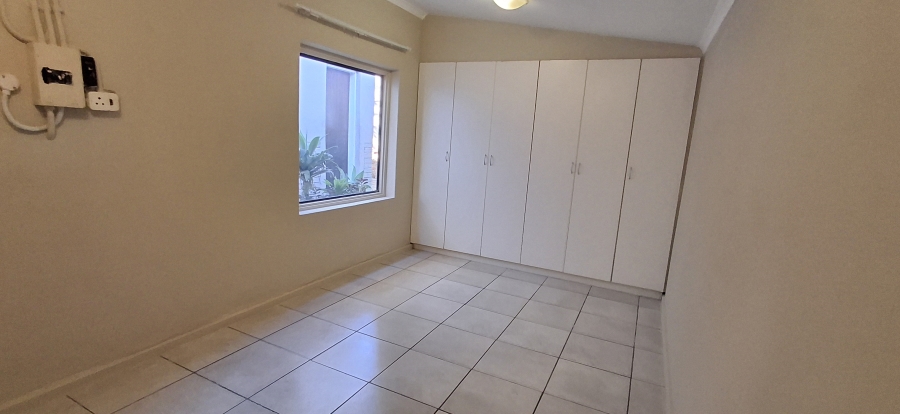 6 Bedroom Property for Sale in Annlin Gauteng