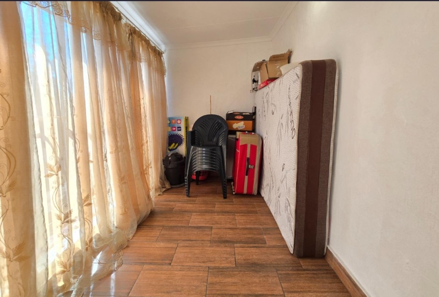 6 Bedroom Property for Sale in Rewlatch Gauteng