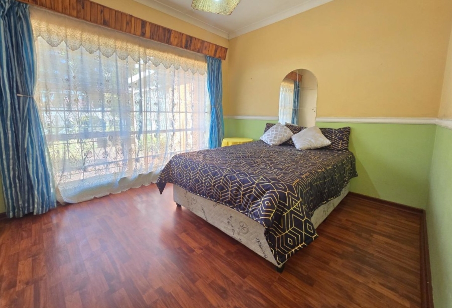 6 Bedroom Property for Sale in Rewlatch Gauteng