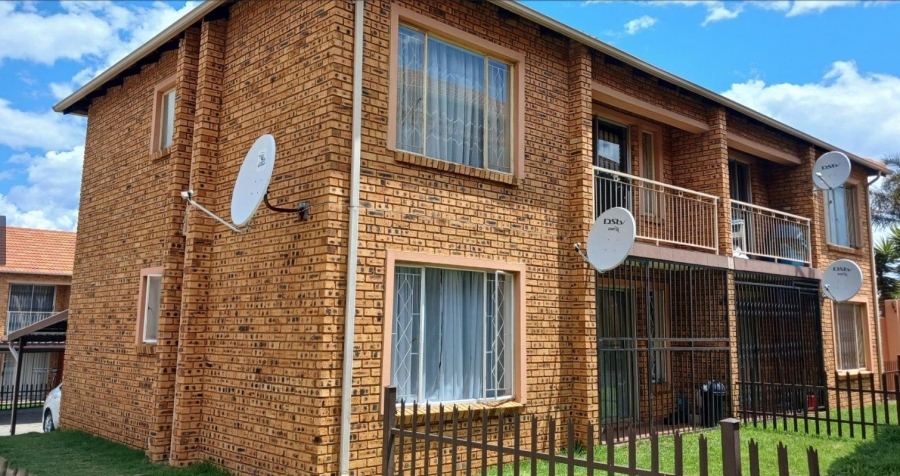 2 Bedroom Property for Sale in Rosettenville Gauteng