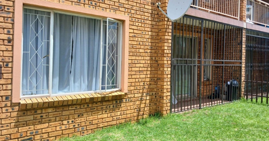 2 Bedroom Property for Sale in Rosettenville Gauteng